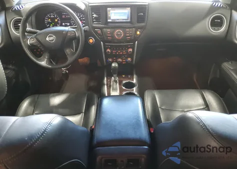 2013 Nissan Pathfinder S z USA, uszkodzony, nr VIN 5N1AR2MN0DC643475